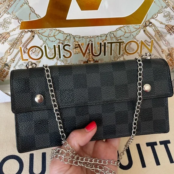 Louis Vuitton Black Damier Graphite Long Wallet on Chain - Picture 4 of 14